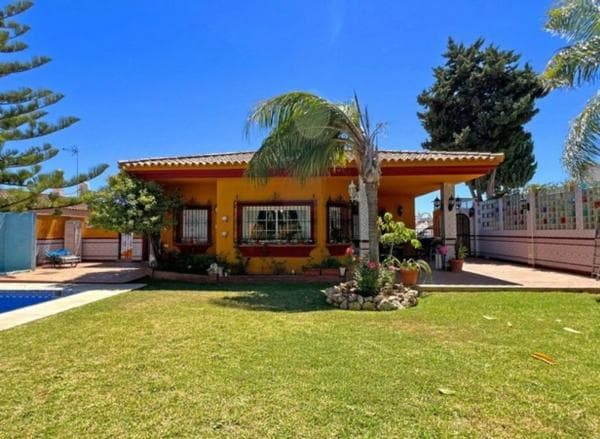 Chalet independiente en venta en Avenida la Reserva de Marbella, 58, Marbella
photo 1