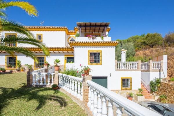 Chalet independiente en venta en Barrio Santa María, Marbella
photo 1