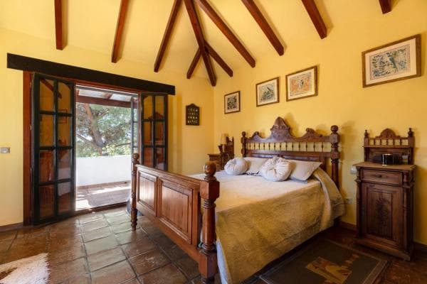 Chalet independiente en venta en Barrio Santa María, Marbella
thumbnail 1