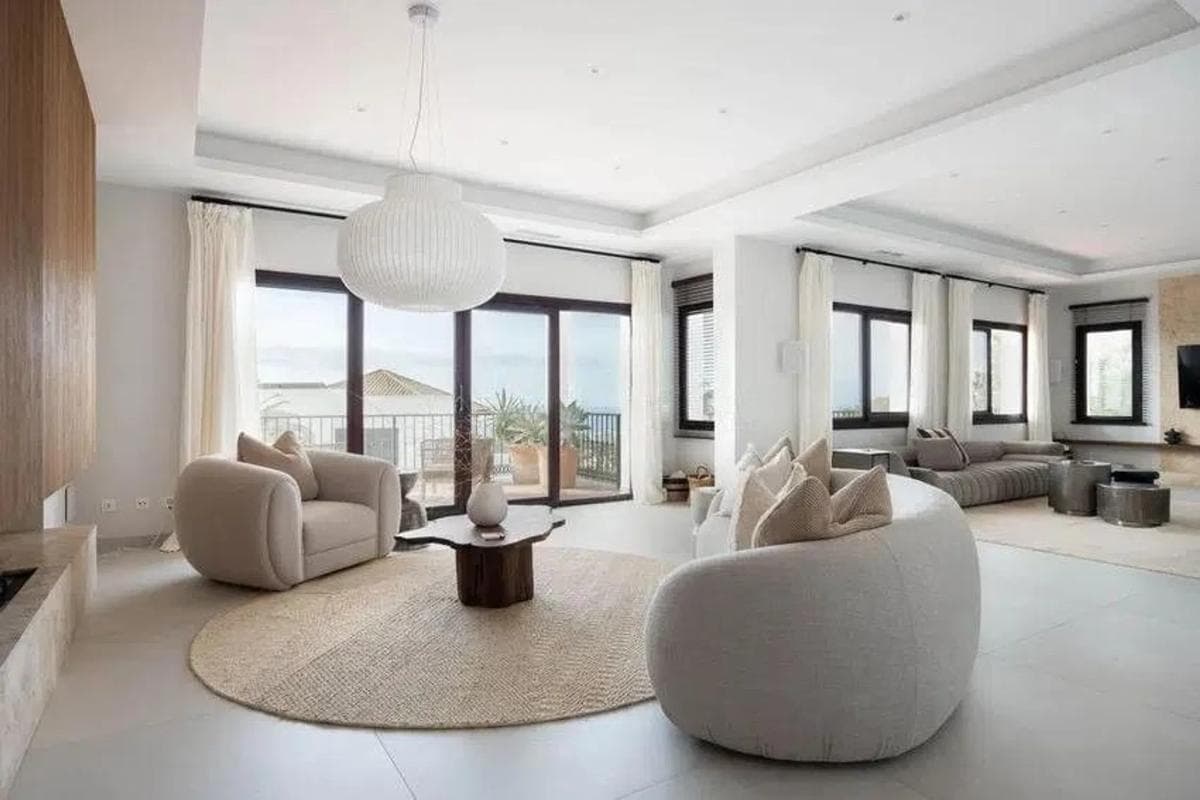 Venta de chalet independiente en Barrio El Rosario-Ricmar, Marbella
photo 2
