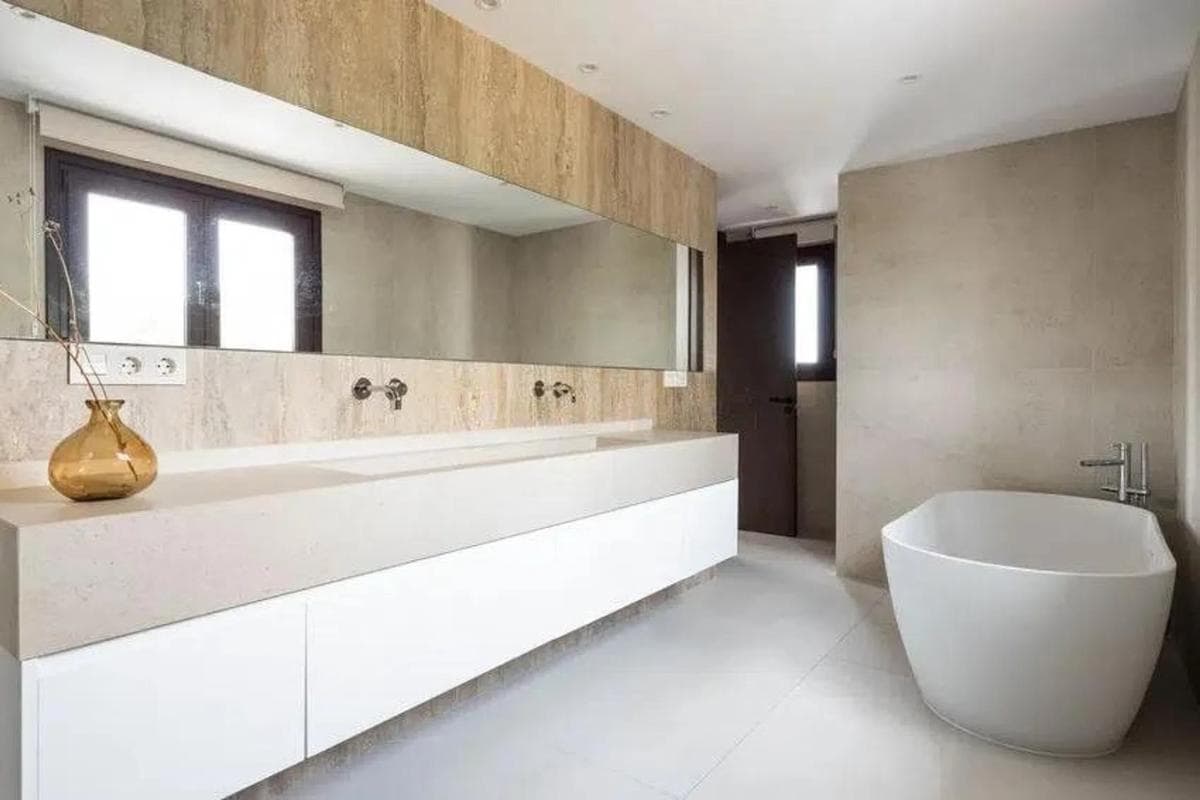 Venta de chalet independiente en Barrio El Rosario-Ricmar, Marbella
photo 4
