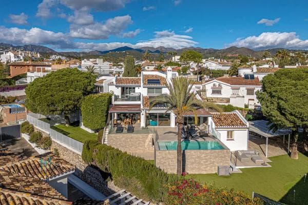 Chalet independiente en venta en Avenida del Limonar, Marbella
thumbnail 1