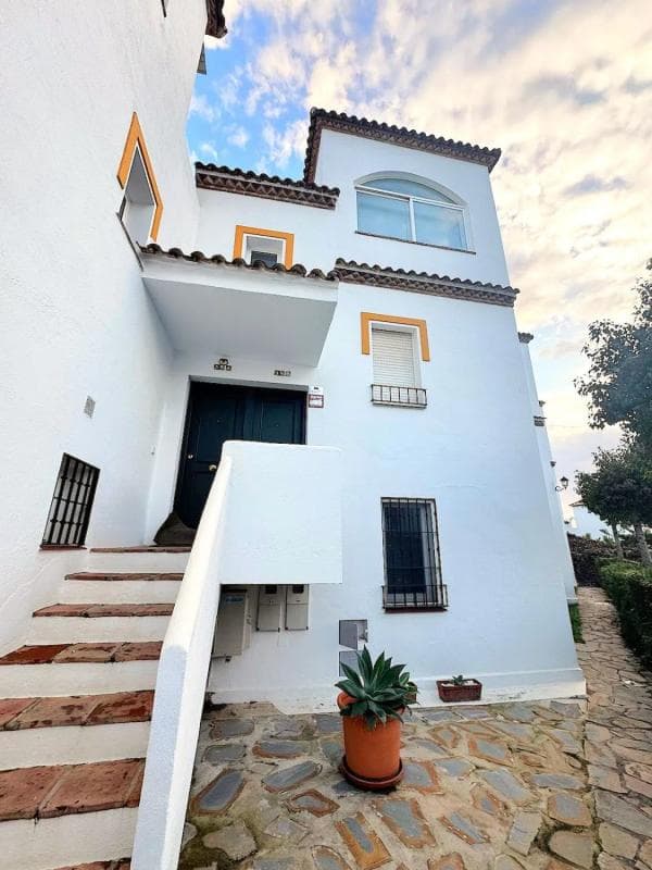 Sprzedaż mieszkania w Calle Frankfurt, 2, Marbella
photo 3