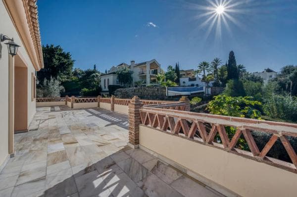 Chalet independiente en venta en Calle las Gardenias, 273, Marbella
photo 1