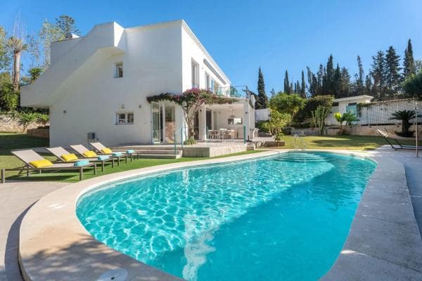 Chalet independiente en venta en Calle las Granadas, 128, Marbella
thumbnail 1