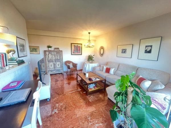 Piso en venta en Avenida Jacaranda, 118, Marbella
thumbnail 1