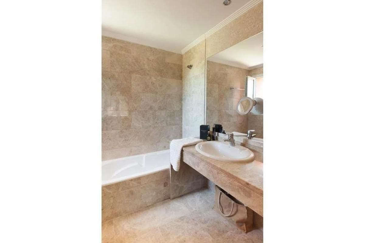 Venta de chalet independiente en Barrio Santa Clara, Marbella
photo 5