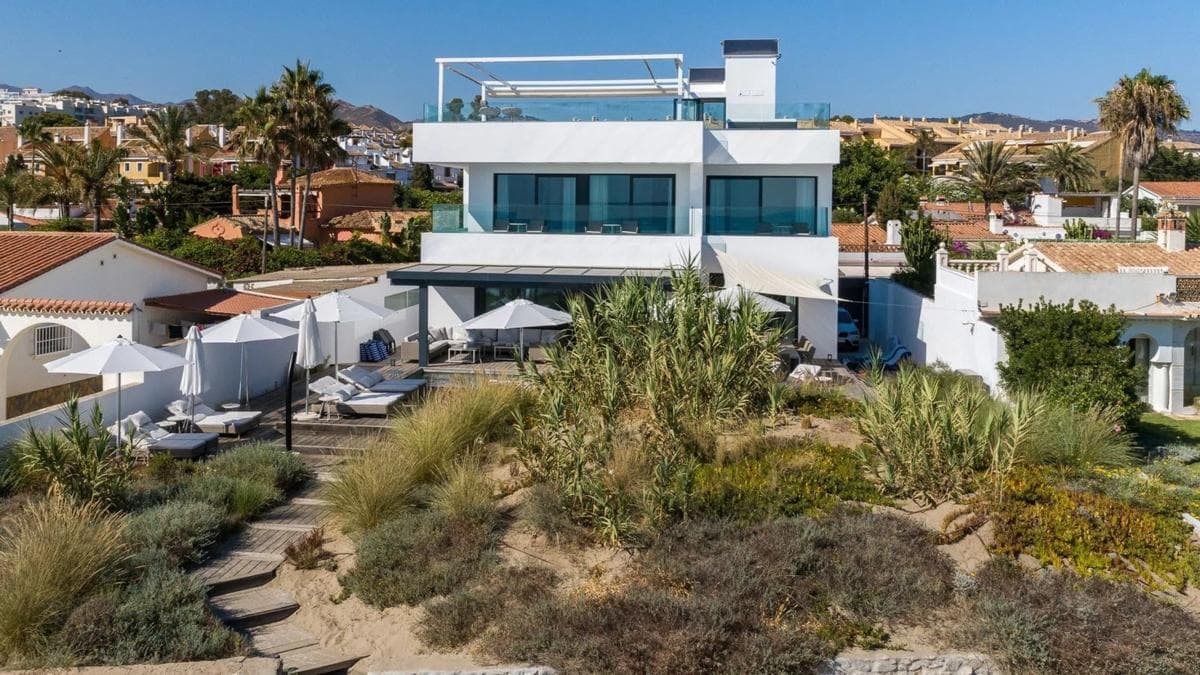 Venta de chalet independiente en Barrio Costabella, Marbella
photo 5