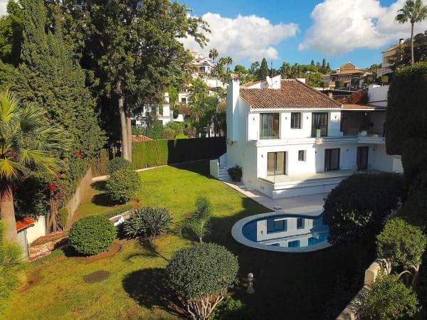 Chalet independiente en venta en Avenida del Rosario, 266, Marbella
thumbnail 1