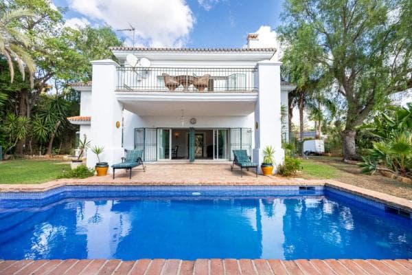 Chalet independiente en venta en Calle Geraneos los, 67, Marbella
thumbnail 1