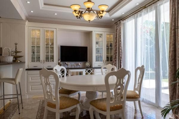 Chalet independiente en venta en CL LAS MARGARITAS-EL ROSARIO, 8, Marbella
photo 1