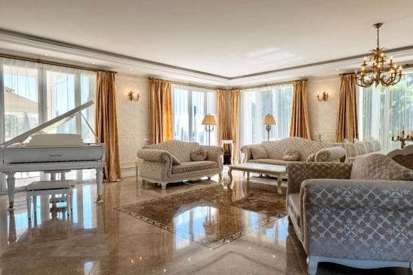 Chalet independiente en venta en CL LAS MARGARITAS-EL ROSARIO, 8, Marbella
thumbnail 2