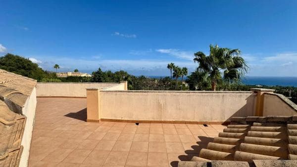 Chalet independiente en venta en Barrio El Rosario-Ricmar, Marbella
thumbnail 1