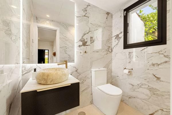 Chalet independiente en venta en Calle Eagle, Marbella
thumbnail 2