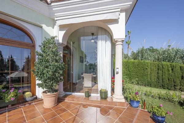 Chalet independiente en venta en Barrio El Rosario-Ricmar, Marbella
thumbnail 2