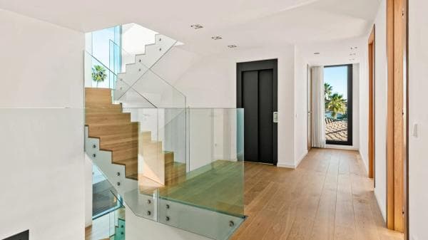 Chalet independiente en venta en Calle Berlin, 23 -11, Marbella
thumbnail 1