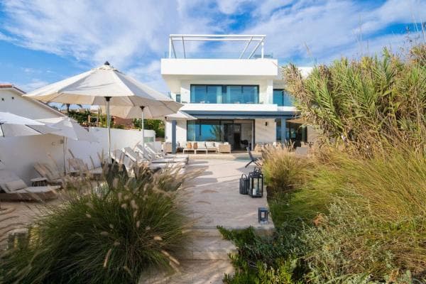 Chalet independiente en venta en Calle Berlin, 43, Marbella
thumbnail 1