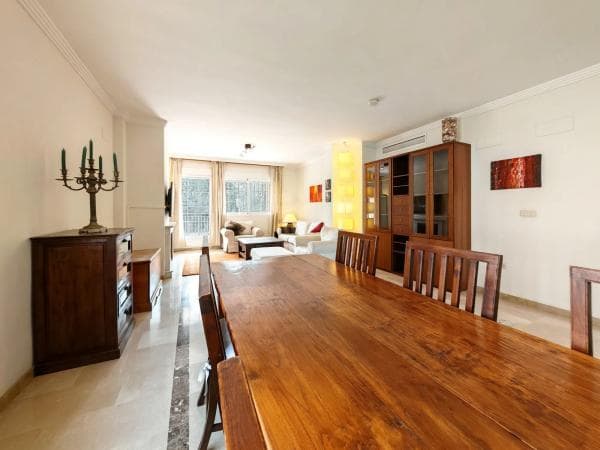 Chalet independiente en venta en Barrio El Rosario-Ricmar, Marbella
thumbnail 1