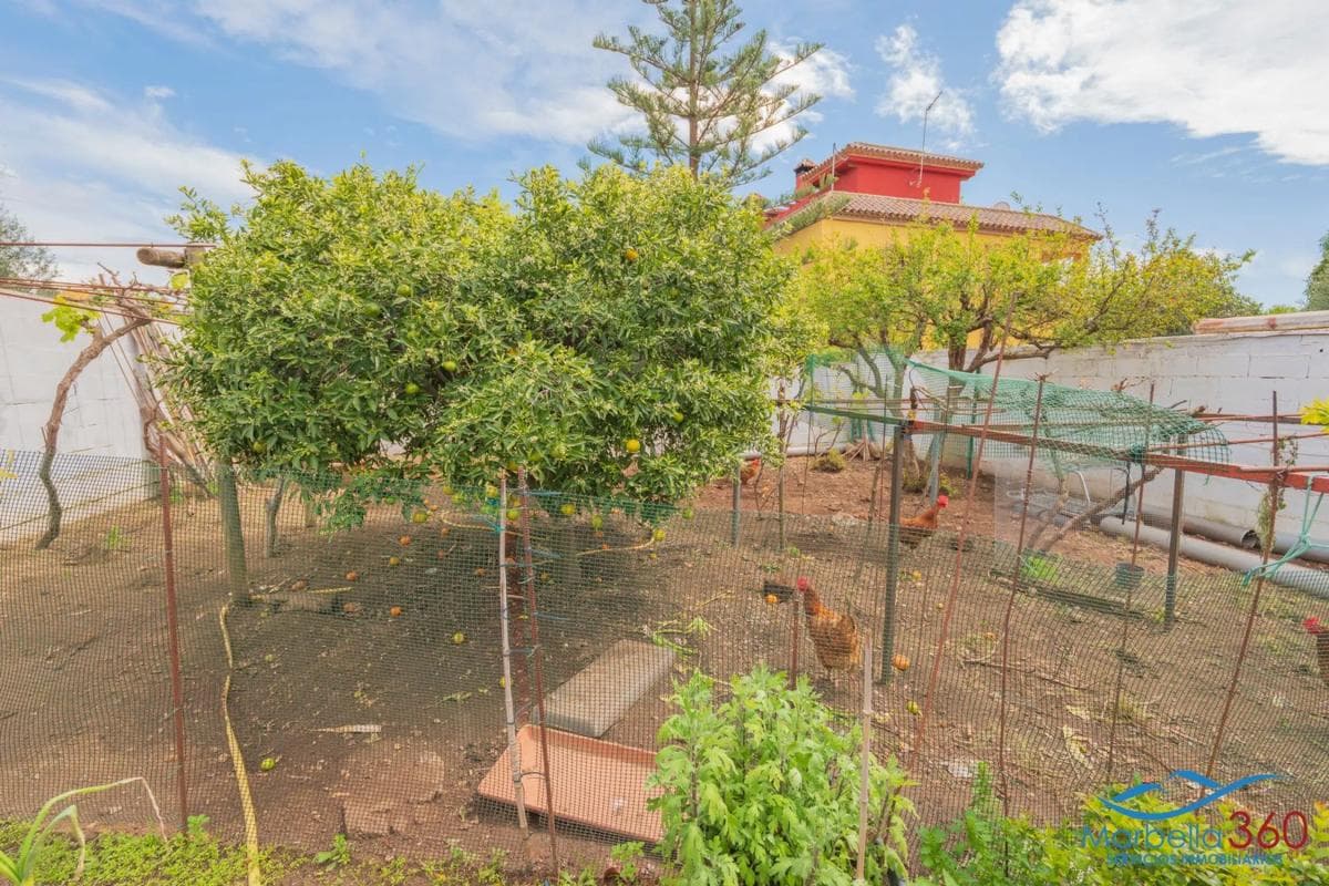 Venta de chalet independiente en Urb. Ricmar s/n, Marbella
photo 2