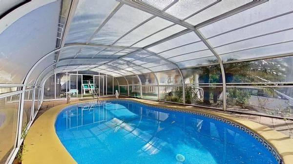 Chalet independiente en venta en Calle Madroño, Marbella
photo 1