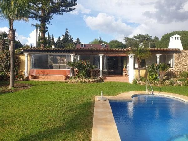 Chalet independiente en venta en Camino de los Leñadores, 22, Marbella
thumbnail 2