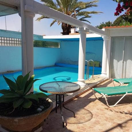 Chalet independiente en venta en Calle Costa del Sol, Marbella
photo 1