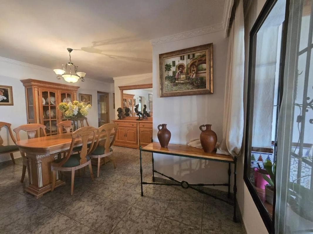 Venta de chalet independiente en Barrio El Rosario-Ricmar, Marbella
photo 4