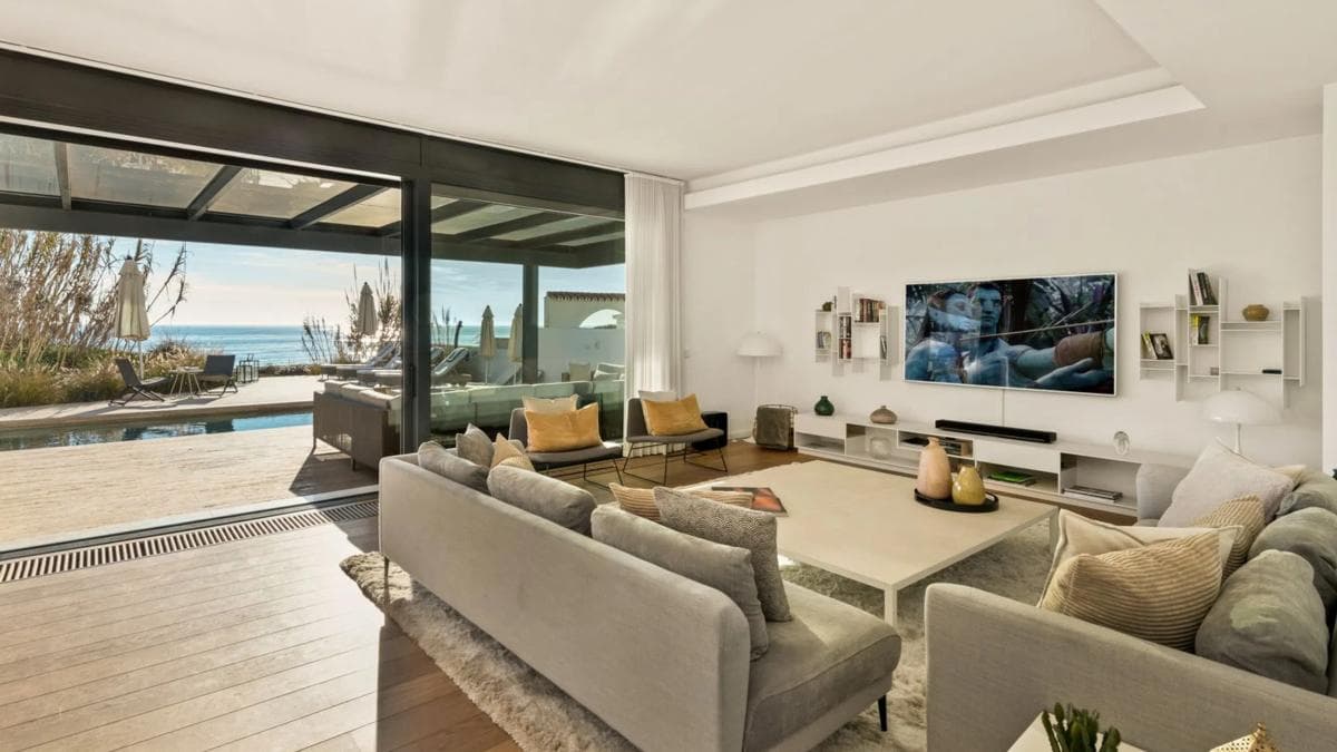 Venta de chalet independiente en Barrio Costabella, Marbella
photo 2