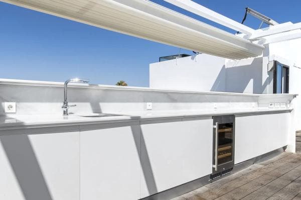 Chalet independiente en venta en Barrio Costabella, Marbella
thumbnail 2