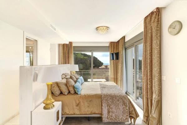 Chalet independiente en venta en Avenida Cervantes, Marbella
thumbnail 1