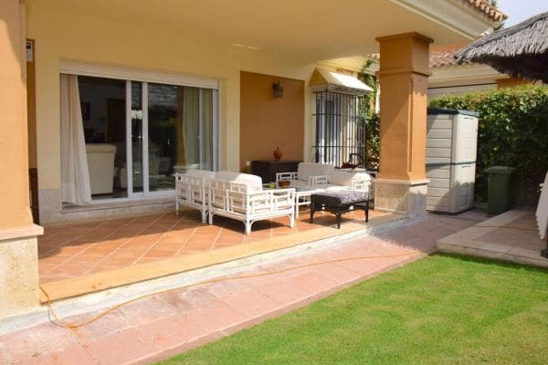 Chalet pareado en calle Sand thumbnail 2