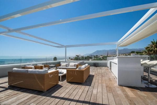 Chalet independiente en venta en Calle Playa Hermosa, 202, Marbella
photo 1