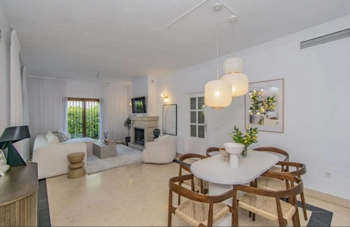 Venta de chalet independiente en Barrio La Merced, Marbella
photo 2