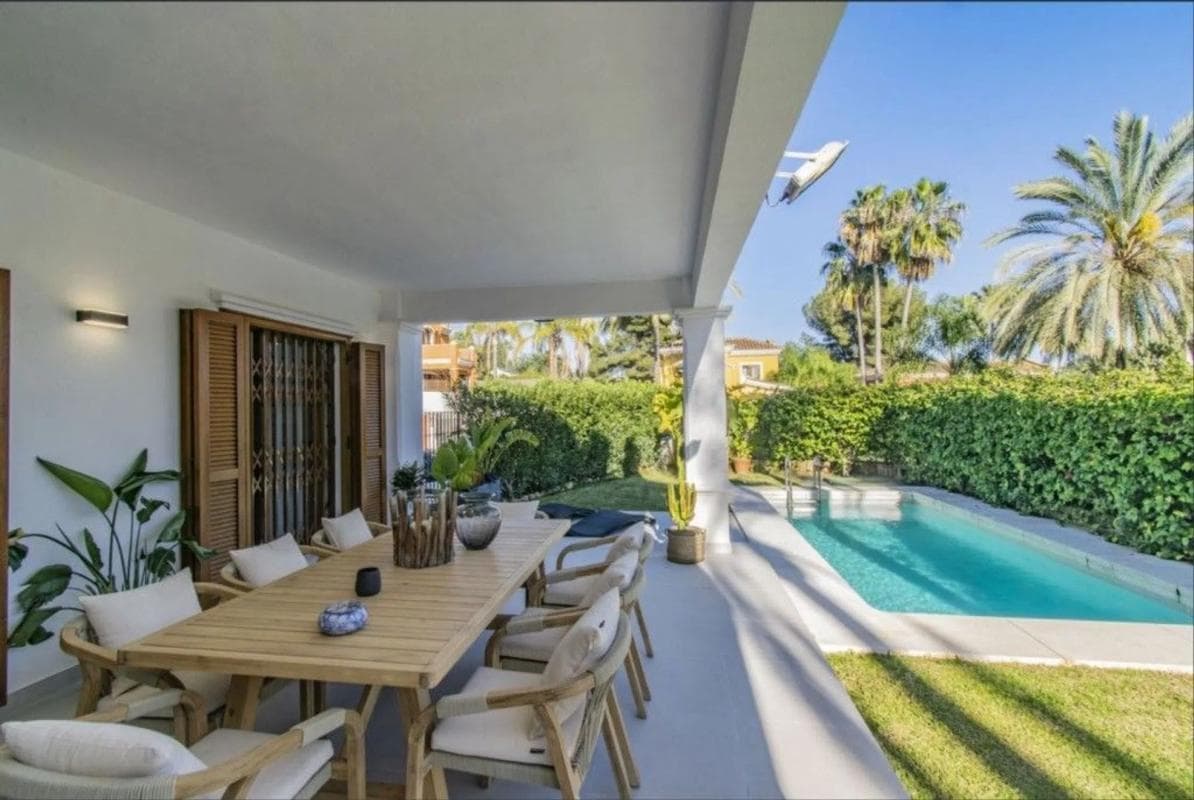 Venta de chalet independiente en Barrio La Merced, Marbella
photo 5