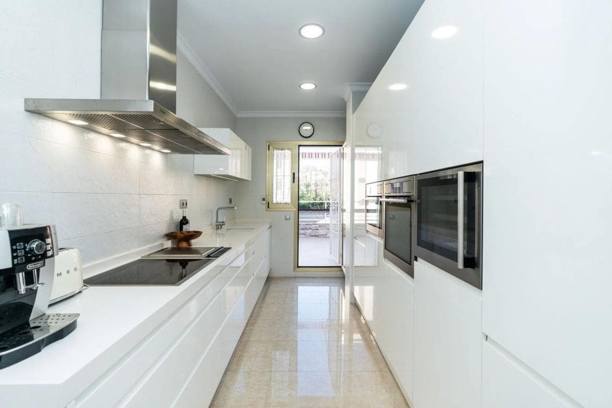 Venta de piso en Avenida del Mar, Marbella
photo 5