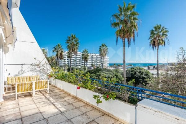Piso en venta en Barrio Playa de la Fontanilla, Marbella
photo 1