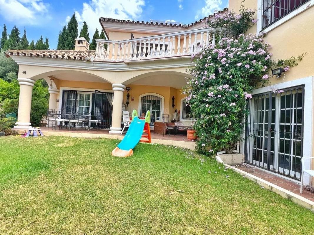 Venta de chalet independiente en Calle la Pimienta, Marbella
photo 5