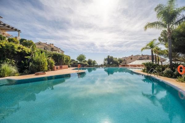 Piso en venta en Barrio Playa Bajadilla-Puertos, Marbella
photo 1