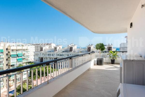 Ático en venta en Barrio Casco Antiguo, Marbella thumbnail 2