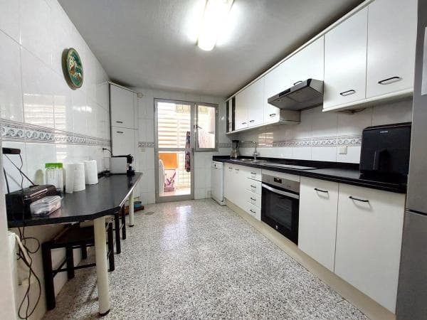 Piso en venta en Avenida Ricardo Soriano, Marbella
photo 1