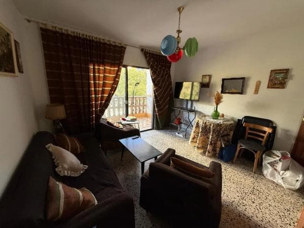 Piso en venta en Avenida General López Domínguez, Marbella
thumbnail 1