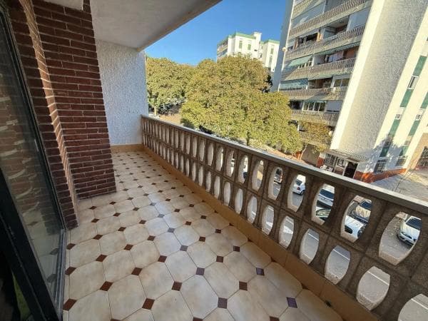 Piso en venta en Avenida General López Domínguez, Marbella
thumbnail 2