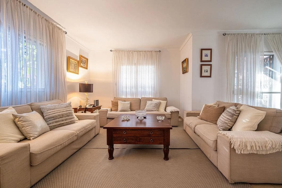 Sale of independent chalet in Calle Magdalena, 5, Marbella
photo 3