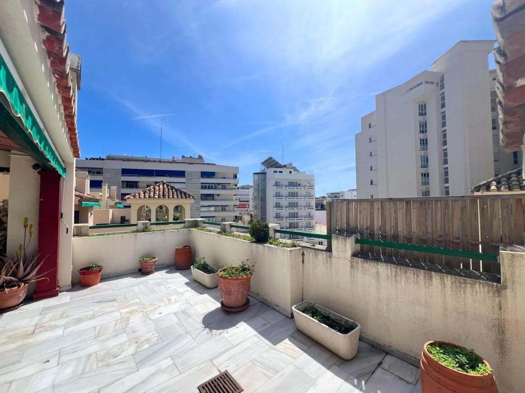 Venta de piso en Calle Jacinto Benavente, 17, Marbella
photo 5