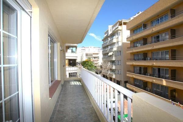 Ático en venta en Calle Virgen del Pilar, Marbella thumbnail 1