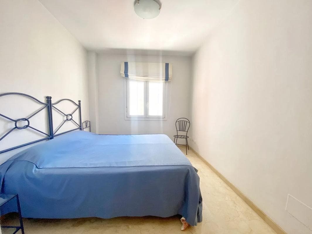 Sale of apartment in Barrio Playa Bajadilla-Puertos, Marbella
photo 5