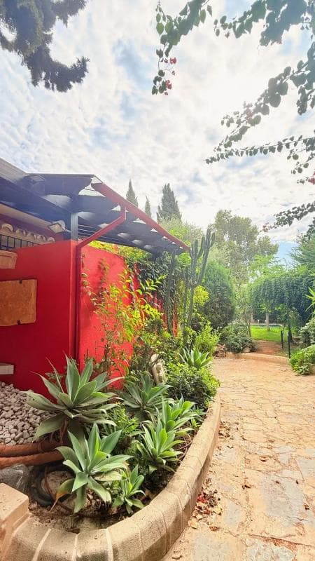 Sale of independent chalet in Avenida las Palmeras, 1111, Marbella
photo 3