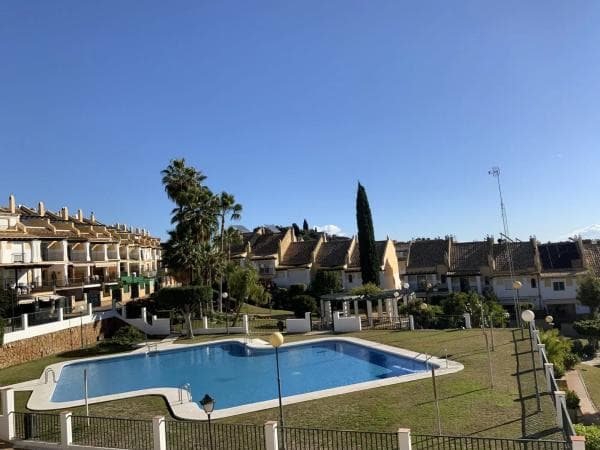 Chalet adosado en venta en Camino del Trapiche , Marbella photo 1