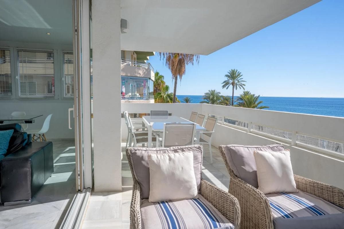 Sale of apartment in Barrio Playa Bajadilla-Puertos, Marbella
photo 5