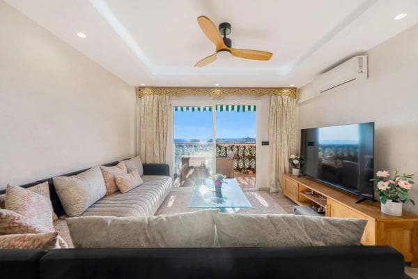 Ático en venta en Avenida José María Torres Murciano, Marbella thumbnail 2